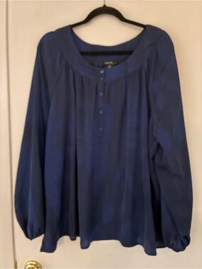 Leyla Relaxed Navy Peasant Blouse - Classic Women's Top #40
